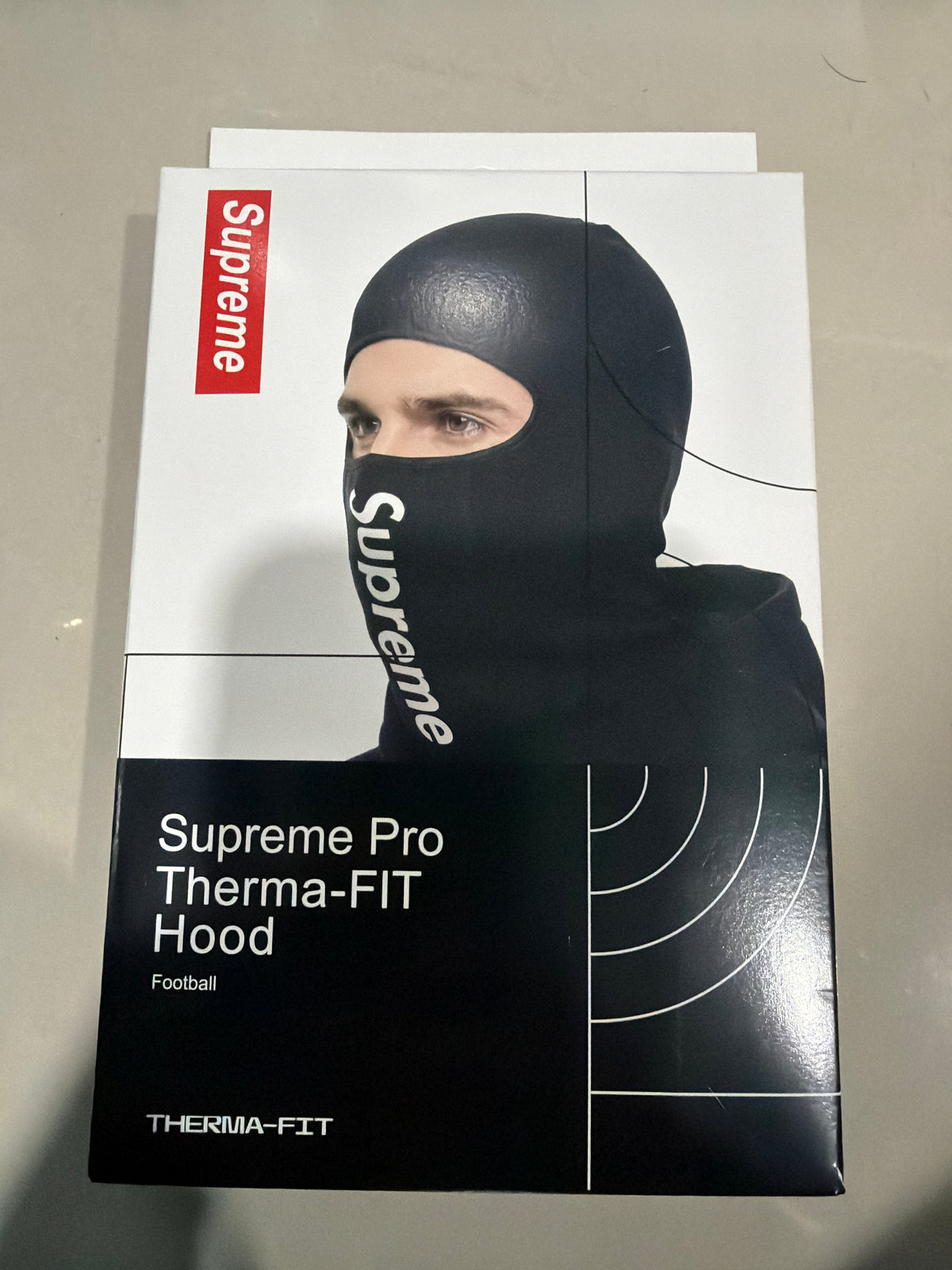 Nike Skimask negra supreme