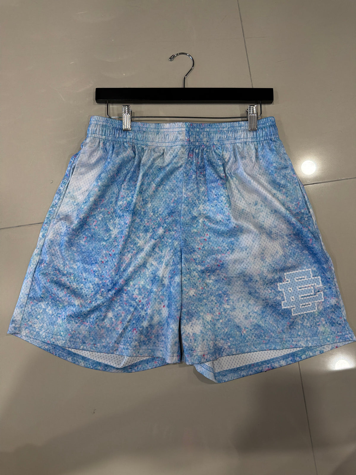Shorts Eric Emanuel azul claro