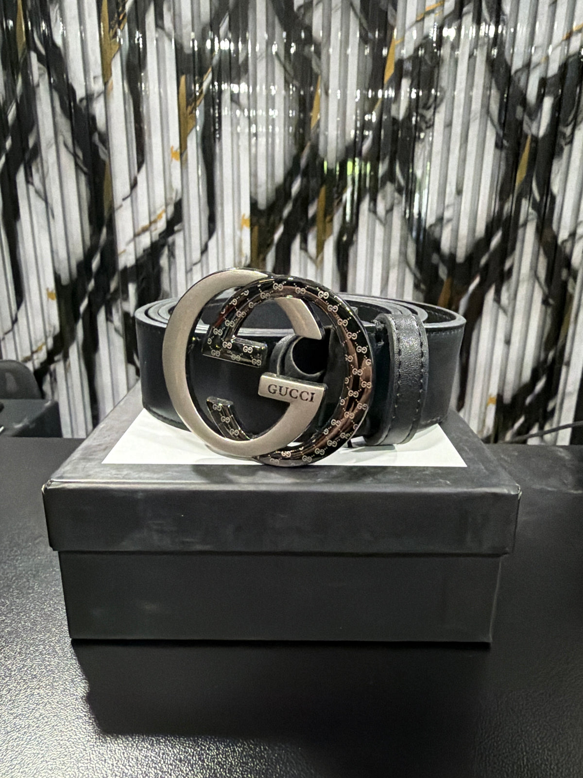 Gucci negro black crome