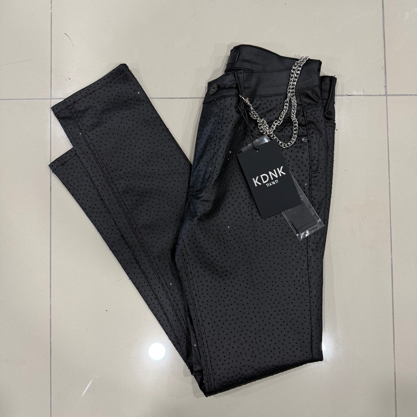 KDNK Cuero Negro Skinny