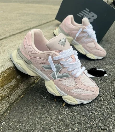 New balance 9060 pink and cream (A LA MANO)