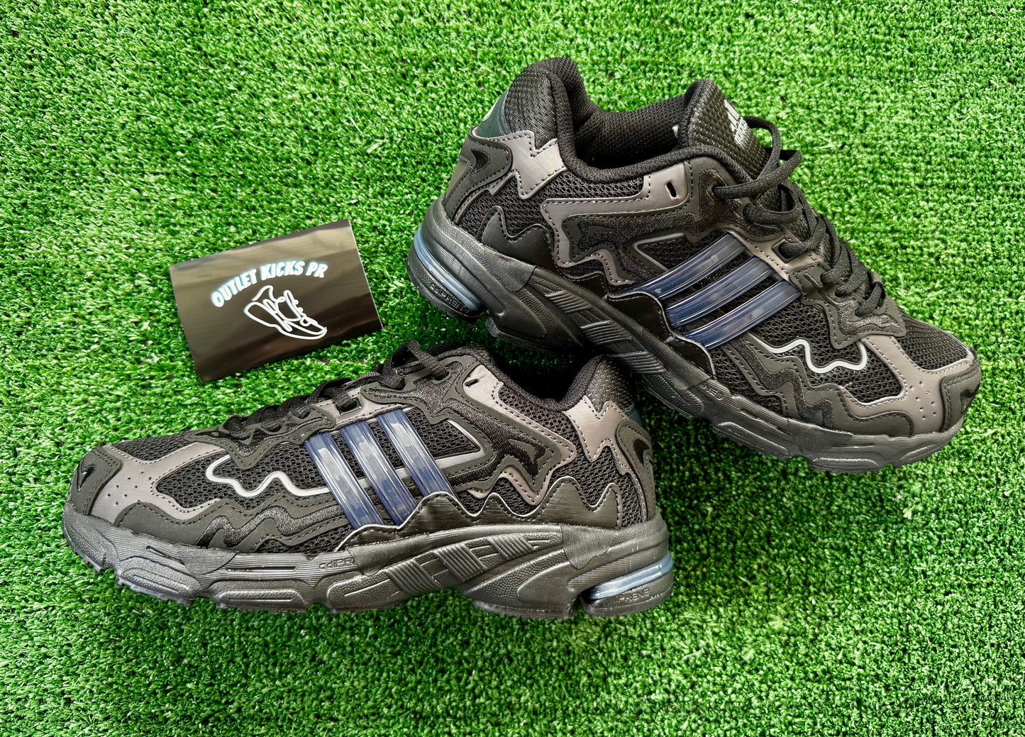 Bad Bunny responce black (A la mano)