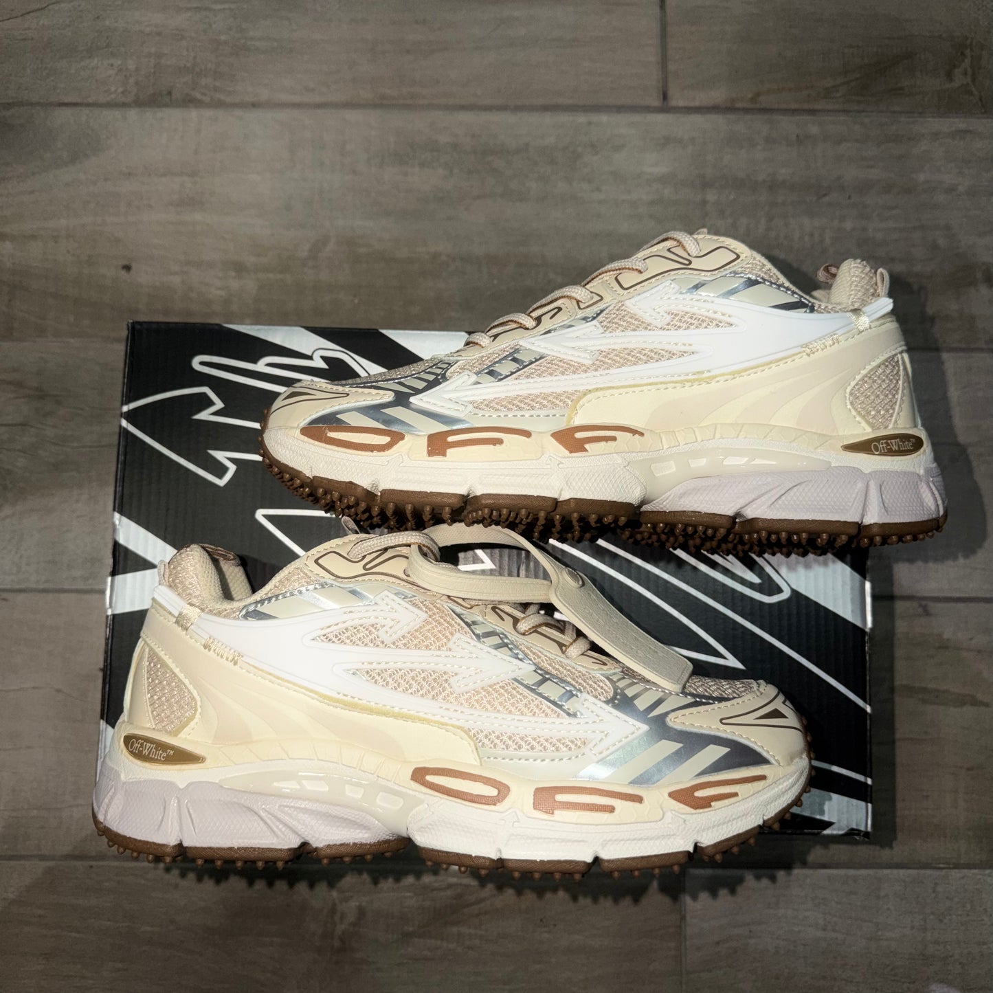OFF WHITE CREAM BROWN