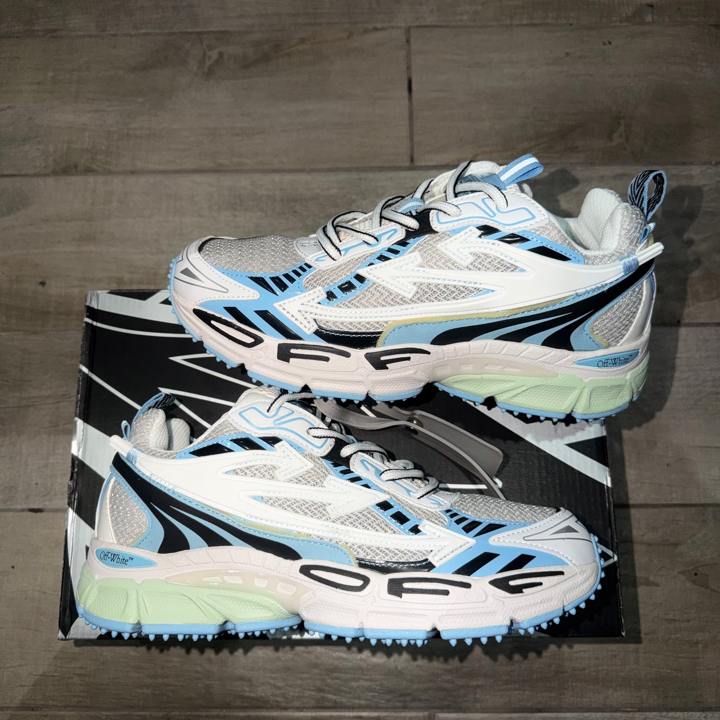OFF WHITE BLUE GREEN WHITE