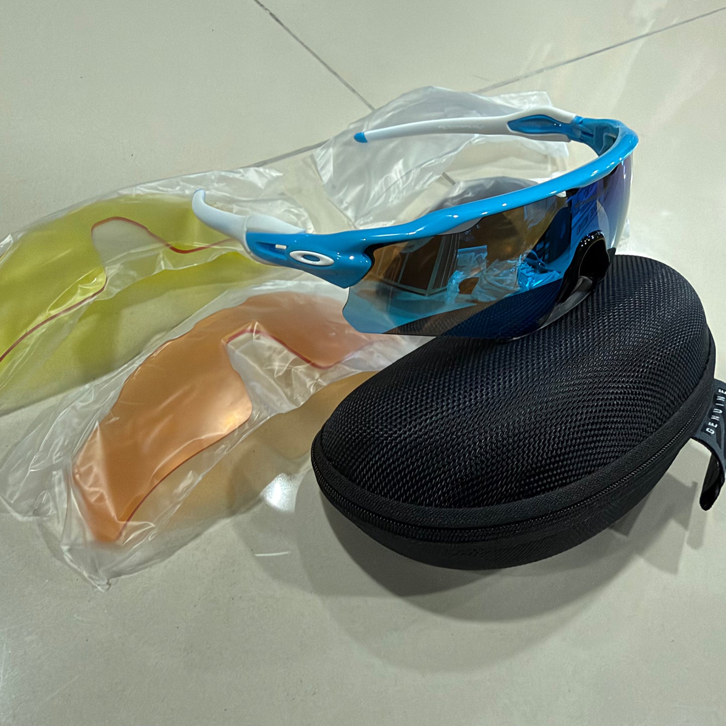 OAKLEY 5 lentes blancas azul