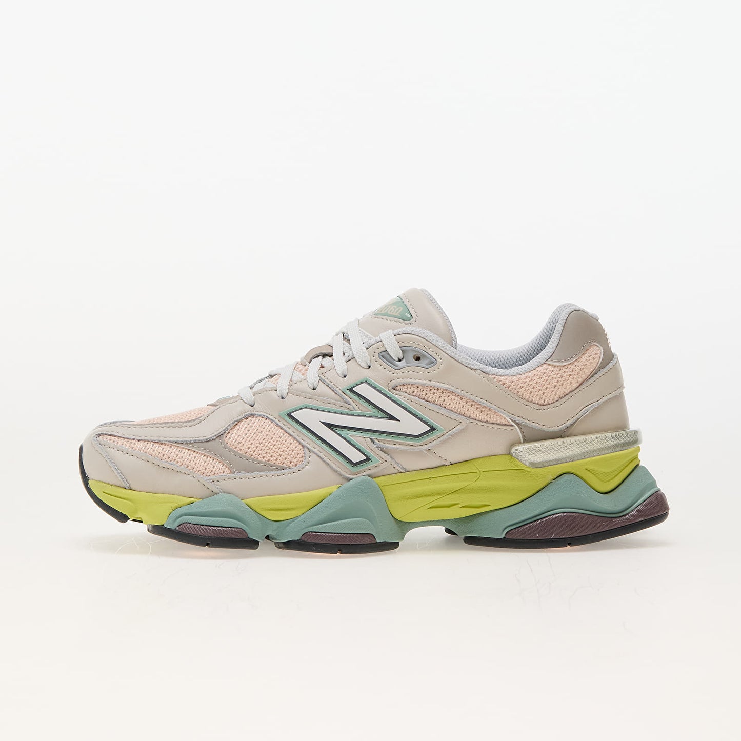 New Balance 9060 cream, green (A LA MANO)