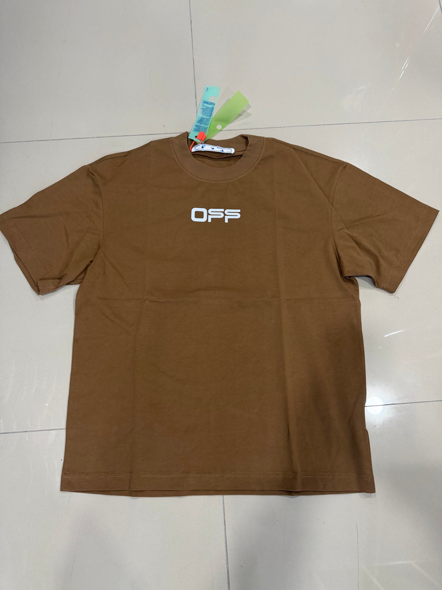 Off white marrón 3