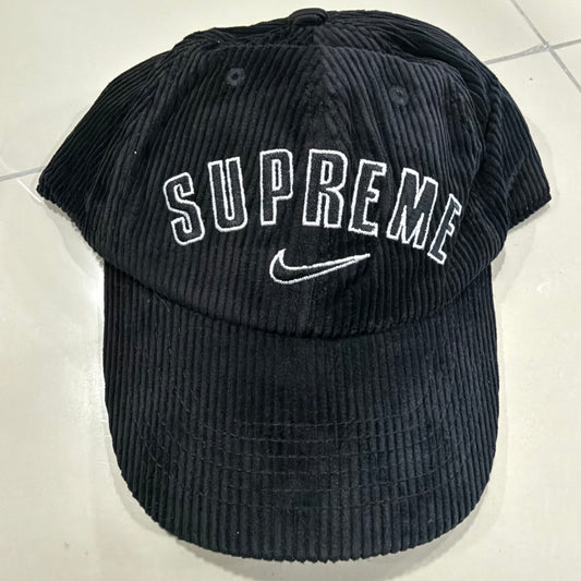 Gorra supreme