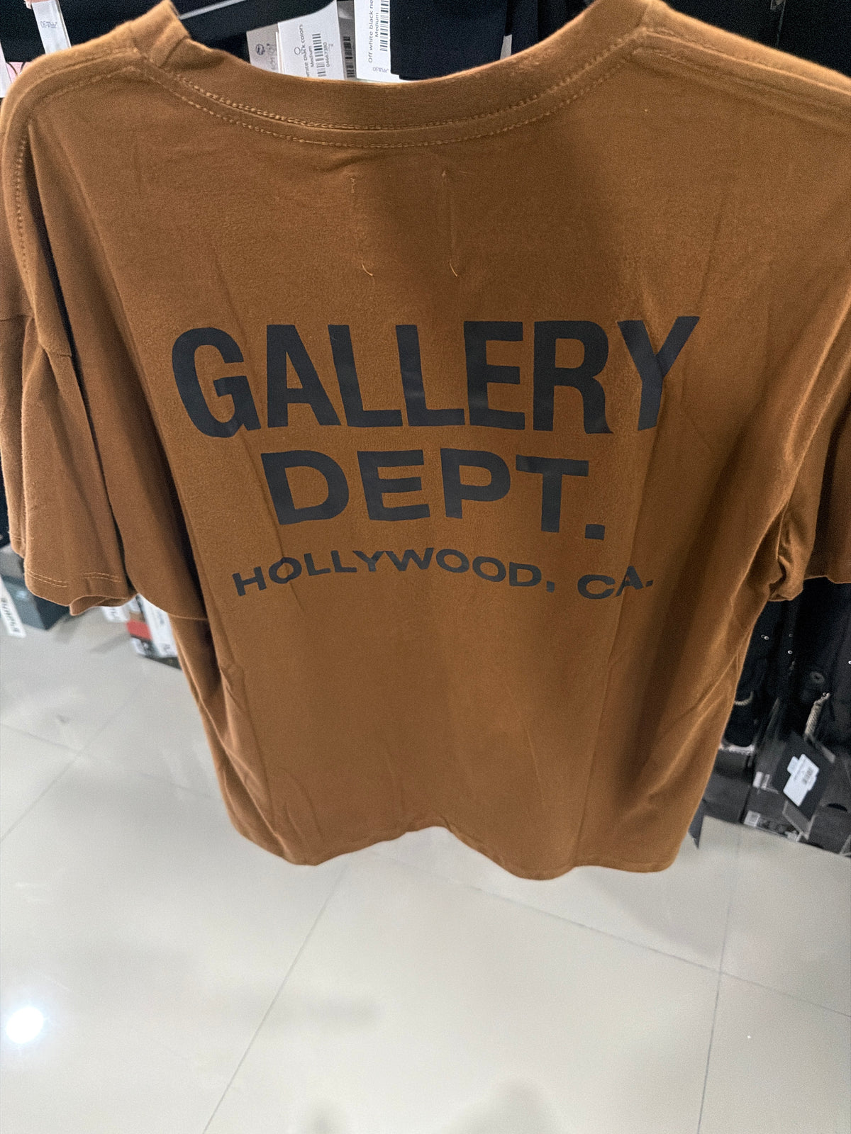 Gallery marrón