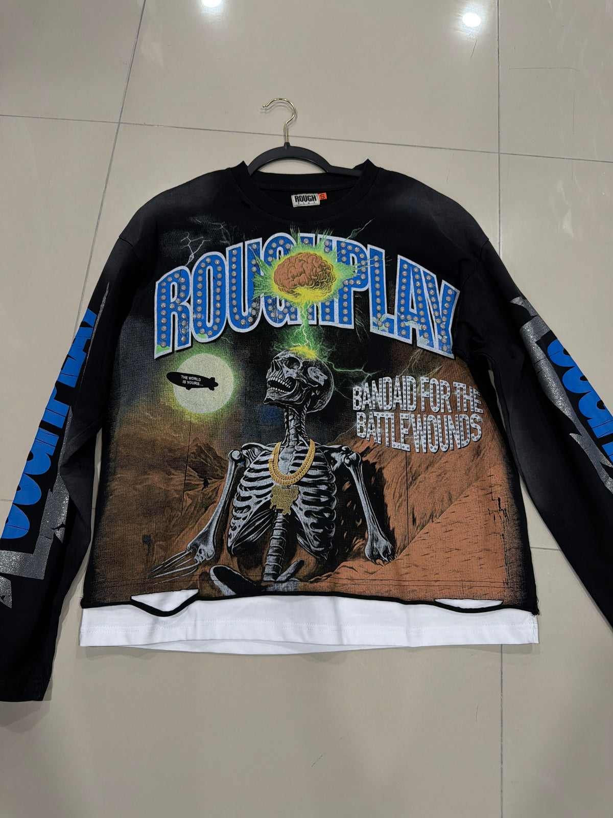 Roughplay black blue skull