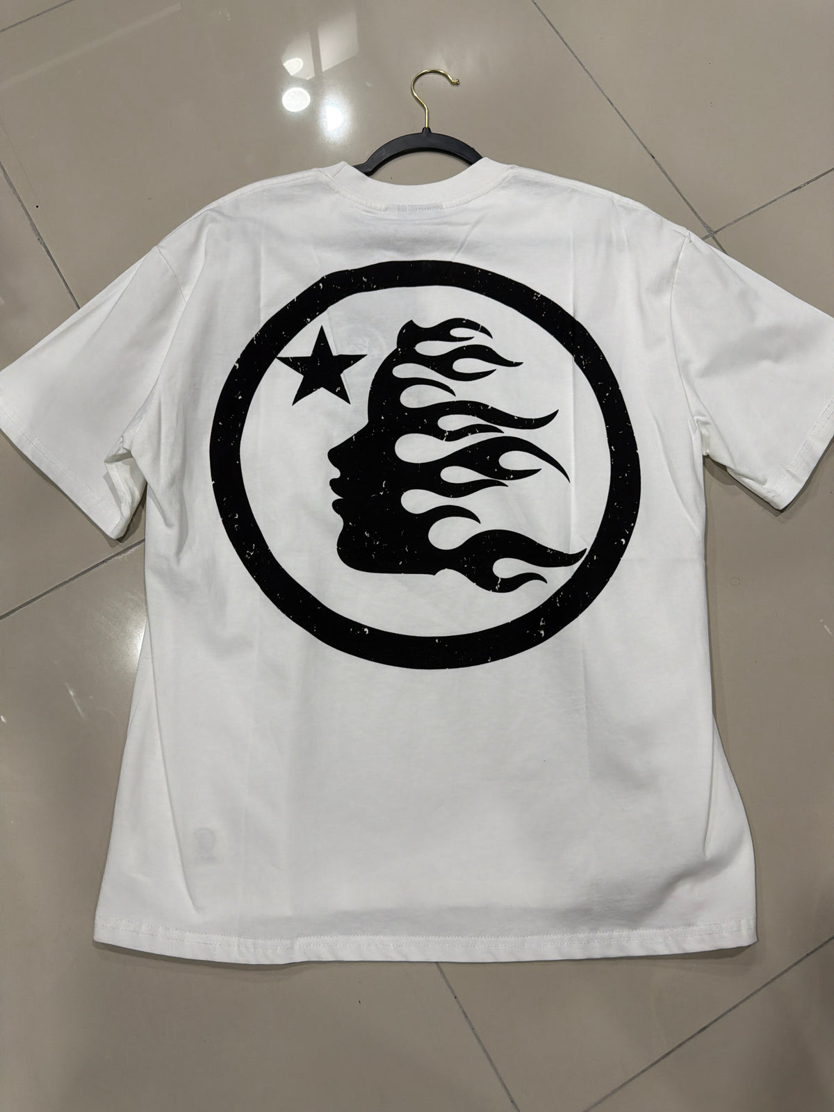 Hellstar blanca negra 2