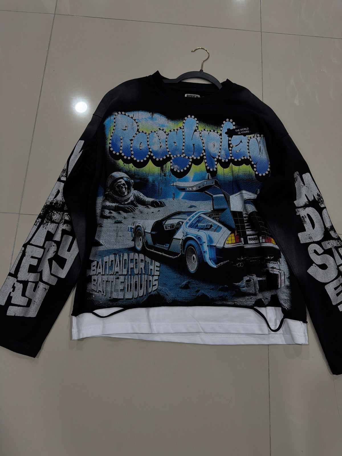 Roughplay black car blue