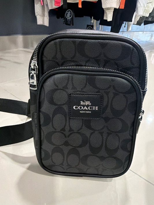Coach negra cartera cuadrada pecho 2