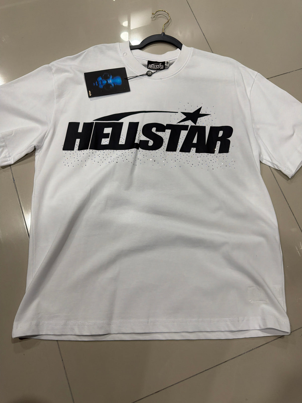 Hellstar blanca negro brillo