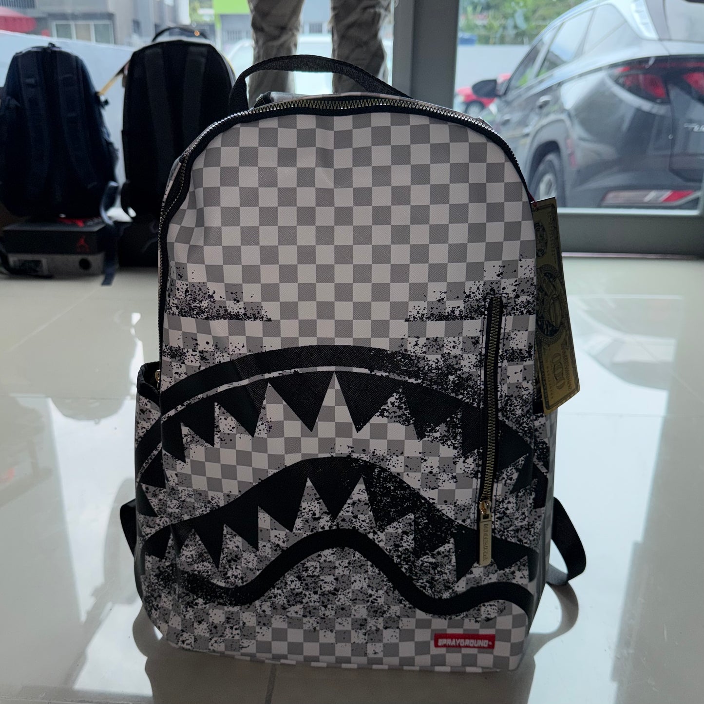Bulto Spraygroung 006
