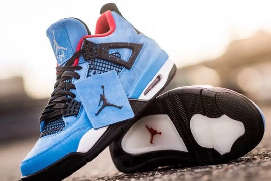 Jordan Retro 4 Travis Scott  (A LA MANO)