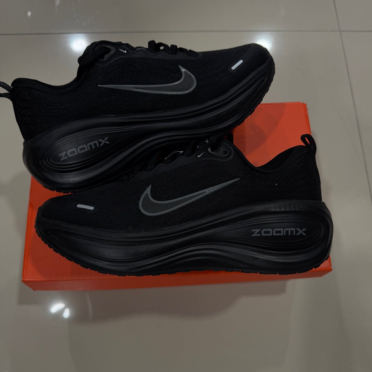 Nike Vomero 18 Negro