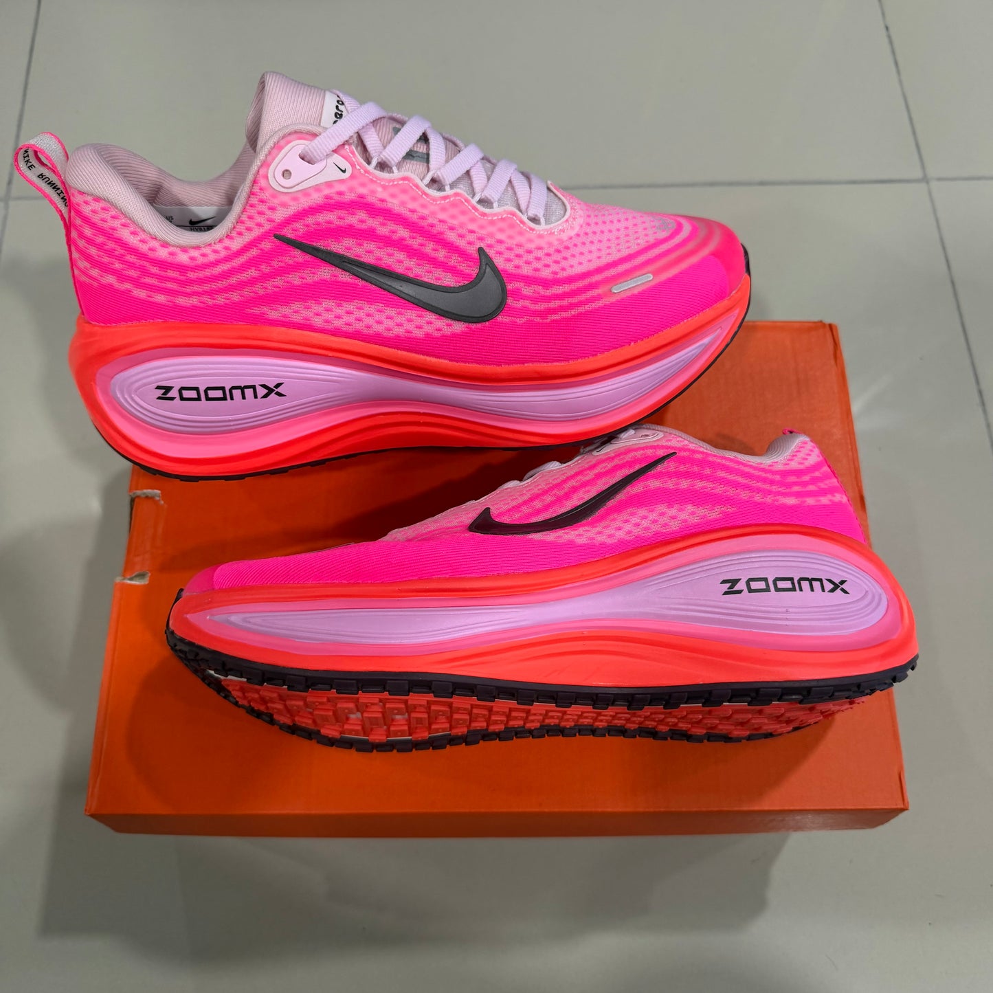 Nike Vomero 18 rose Pink purple Orange