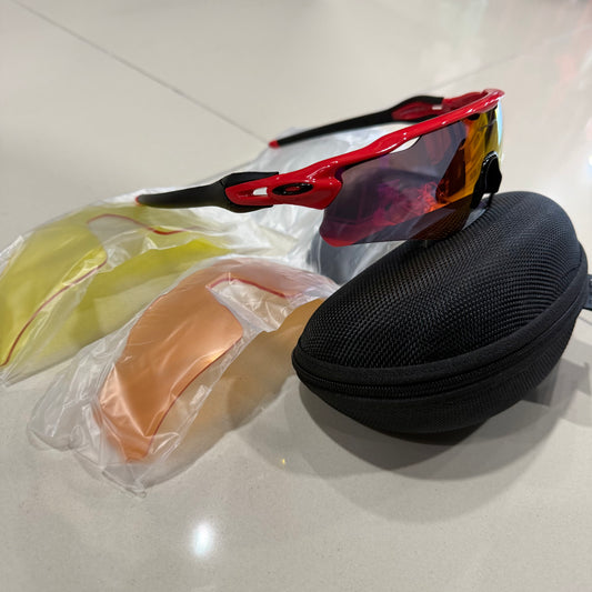 OAKLEY 5 lentes negra roja