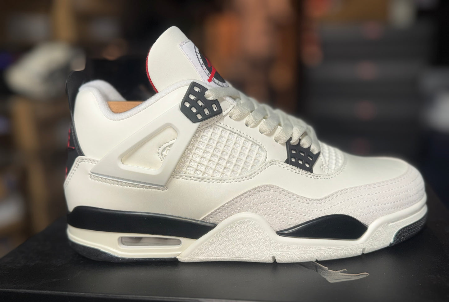 Jordan 4 Flight Club