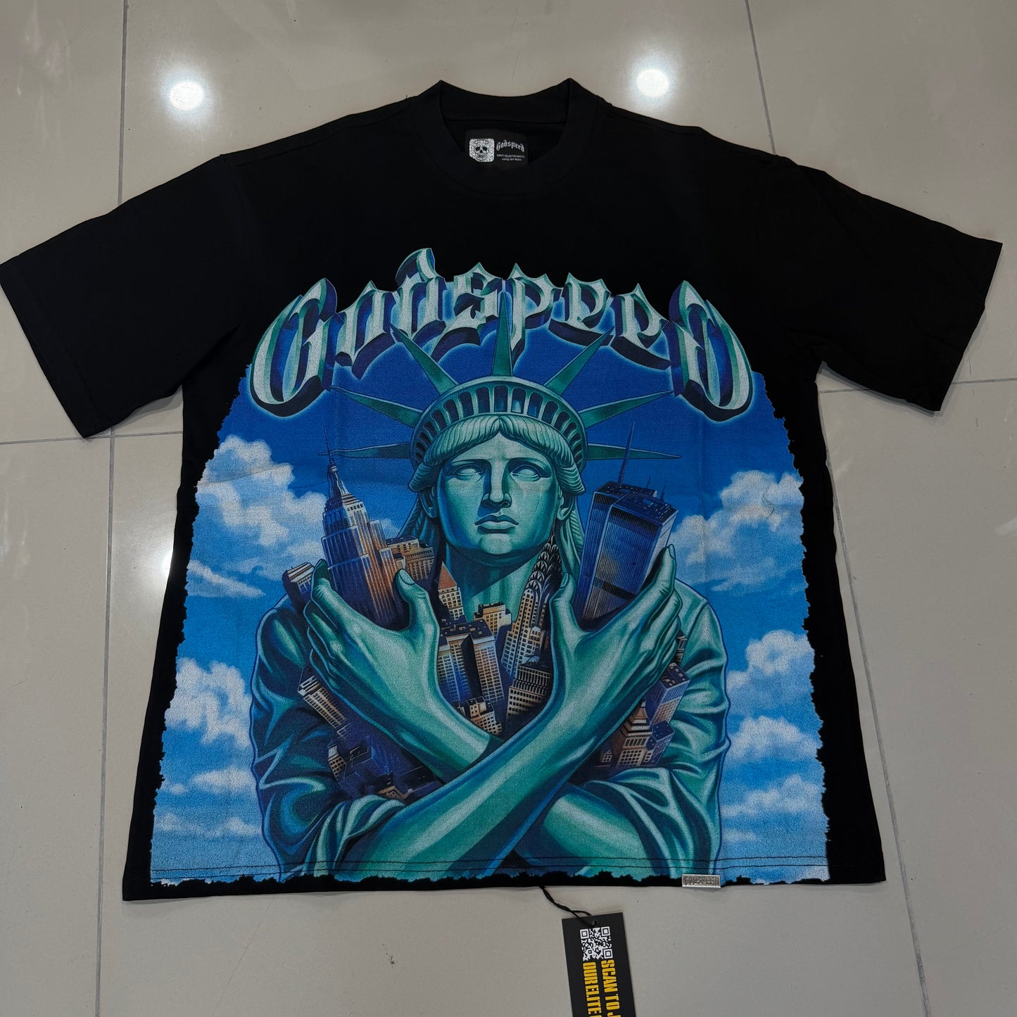 Godspeed negra estatua 6