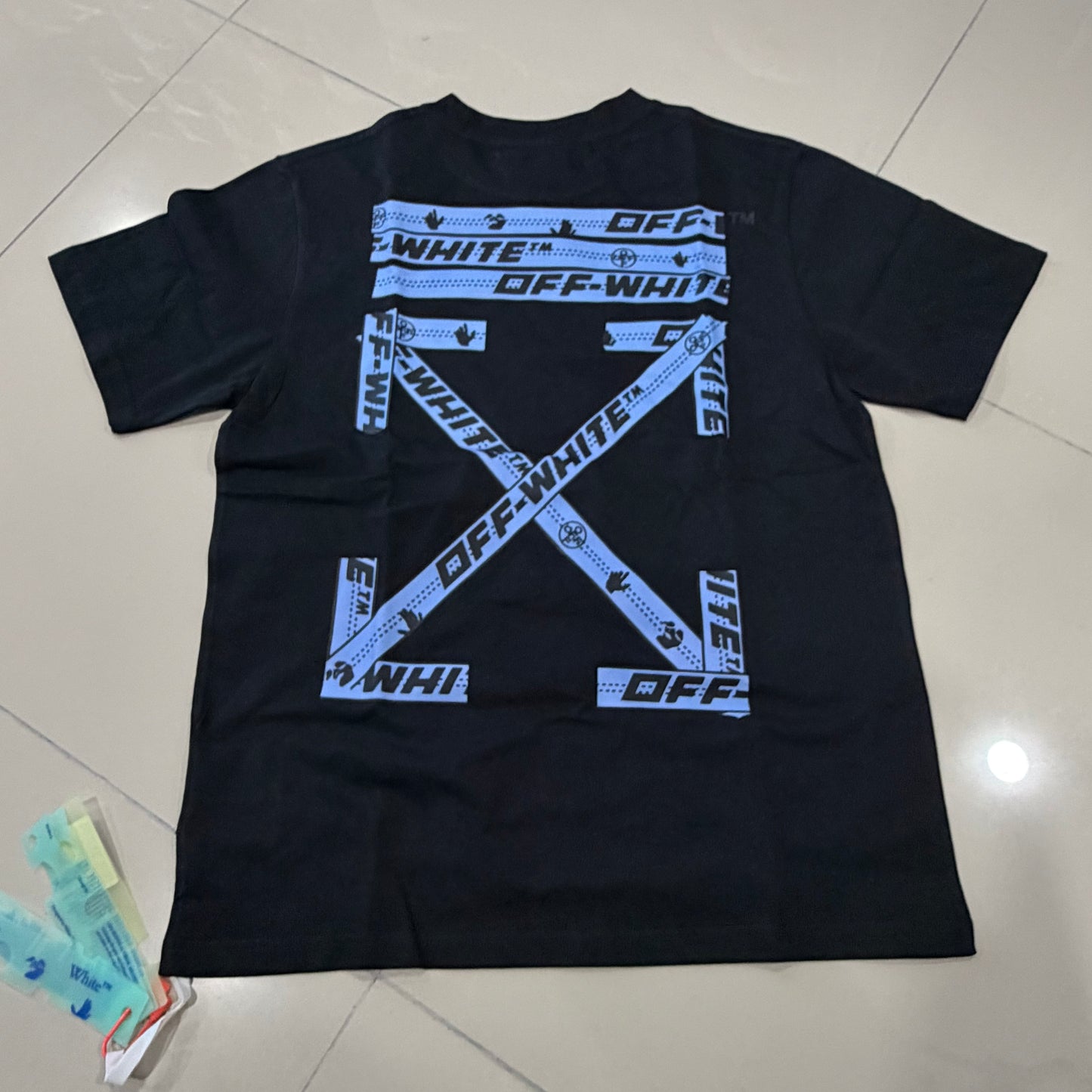 Off White Negra azul rayas