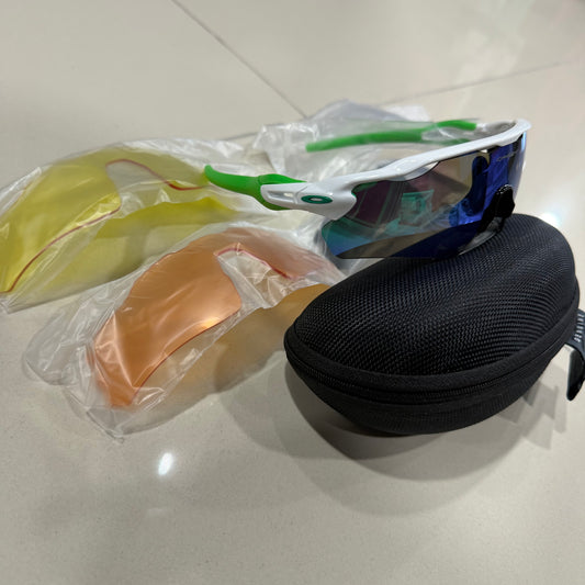 OAKLEY 5 lentes verde blancas