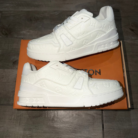 LV trainer White