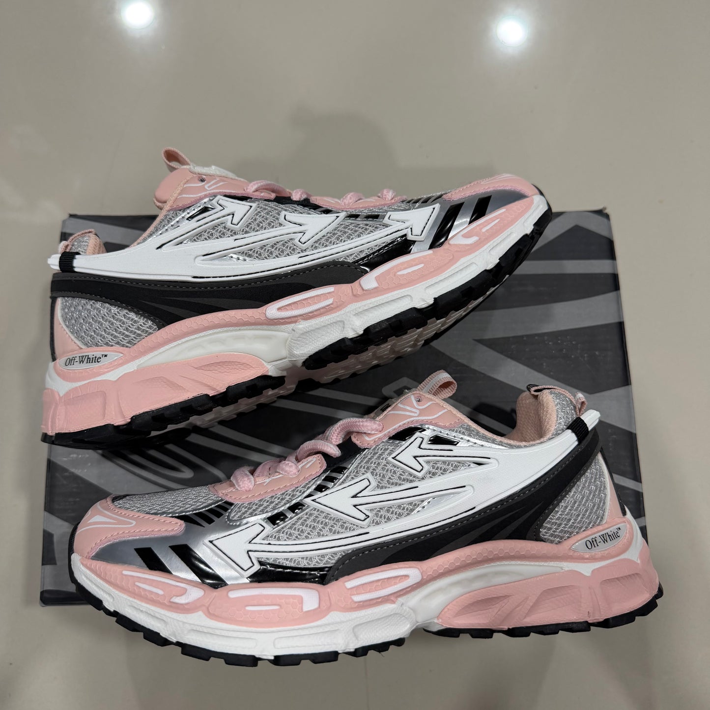 OFF WHITE peach