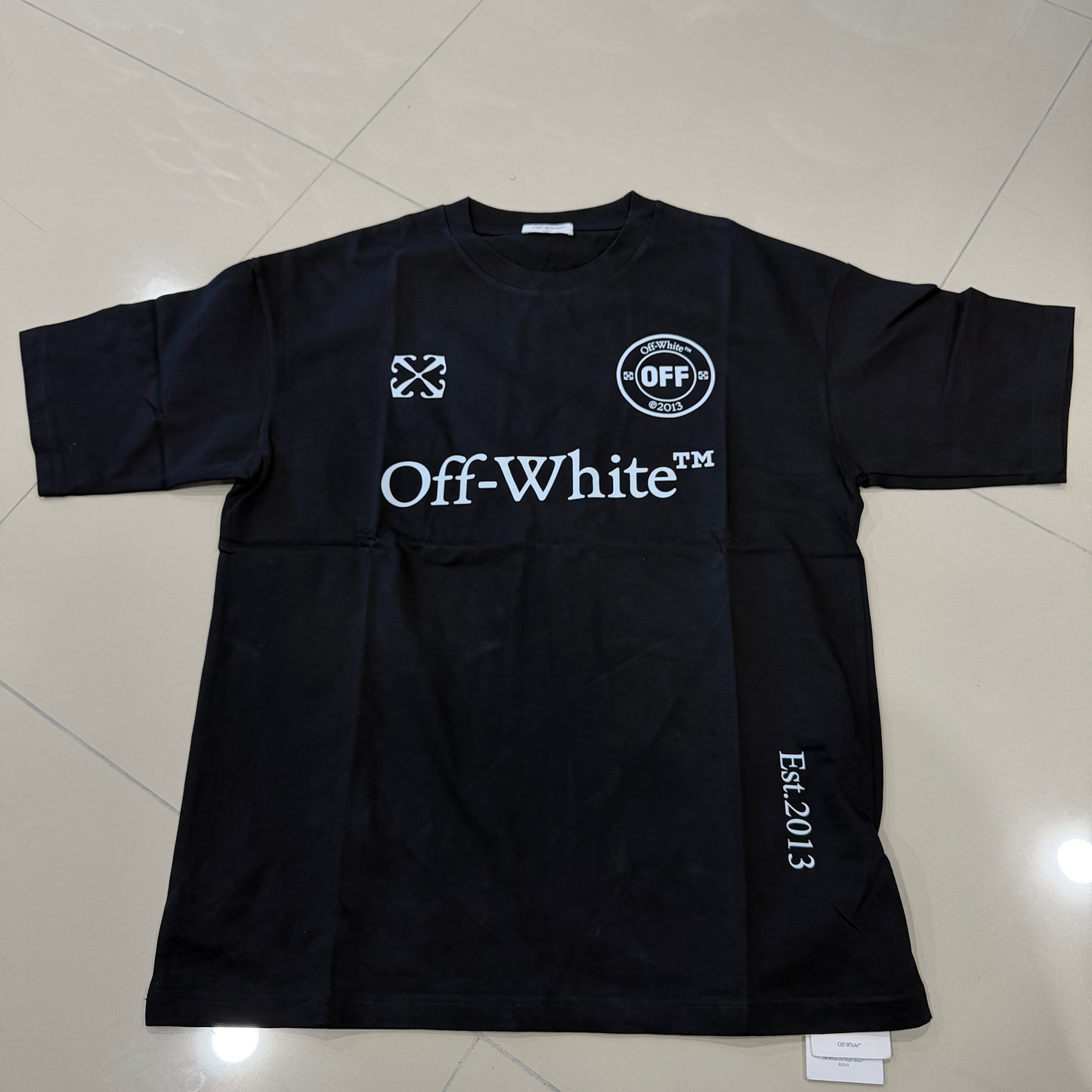 Off White Negra Est 2013