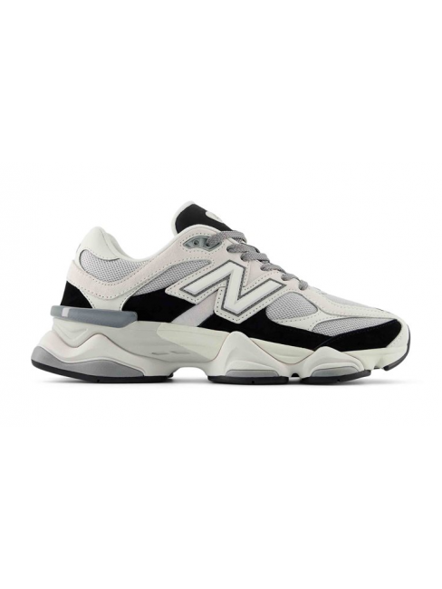 New Balance 9060 Black and White  (A LA MANO)