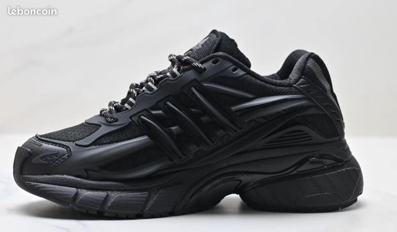 Pharrell Adidas Jellyfish Black