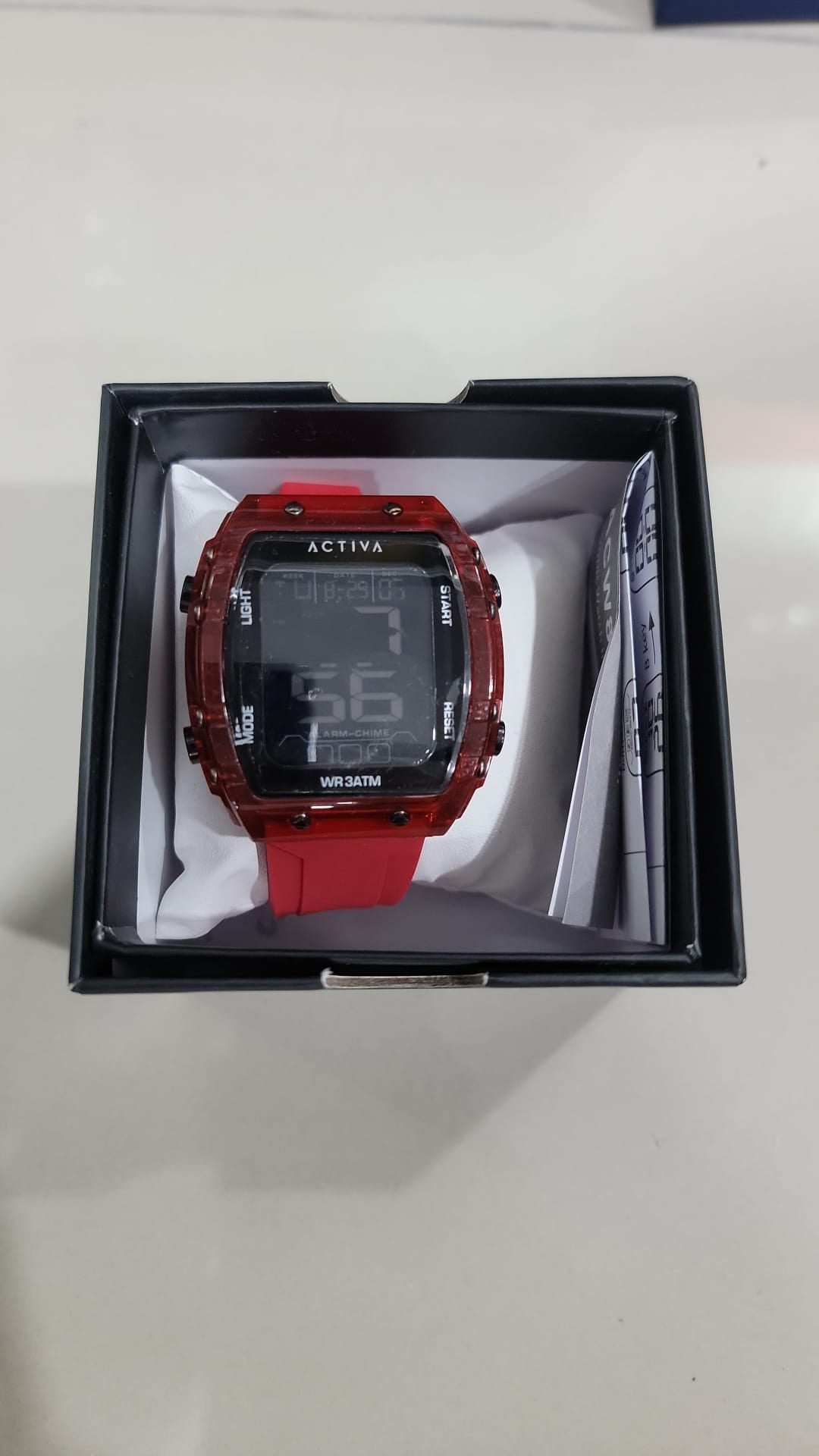 Reloj Activa Negro y Rojo Original