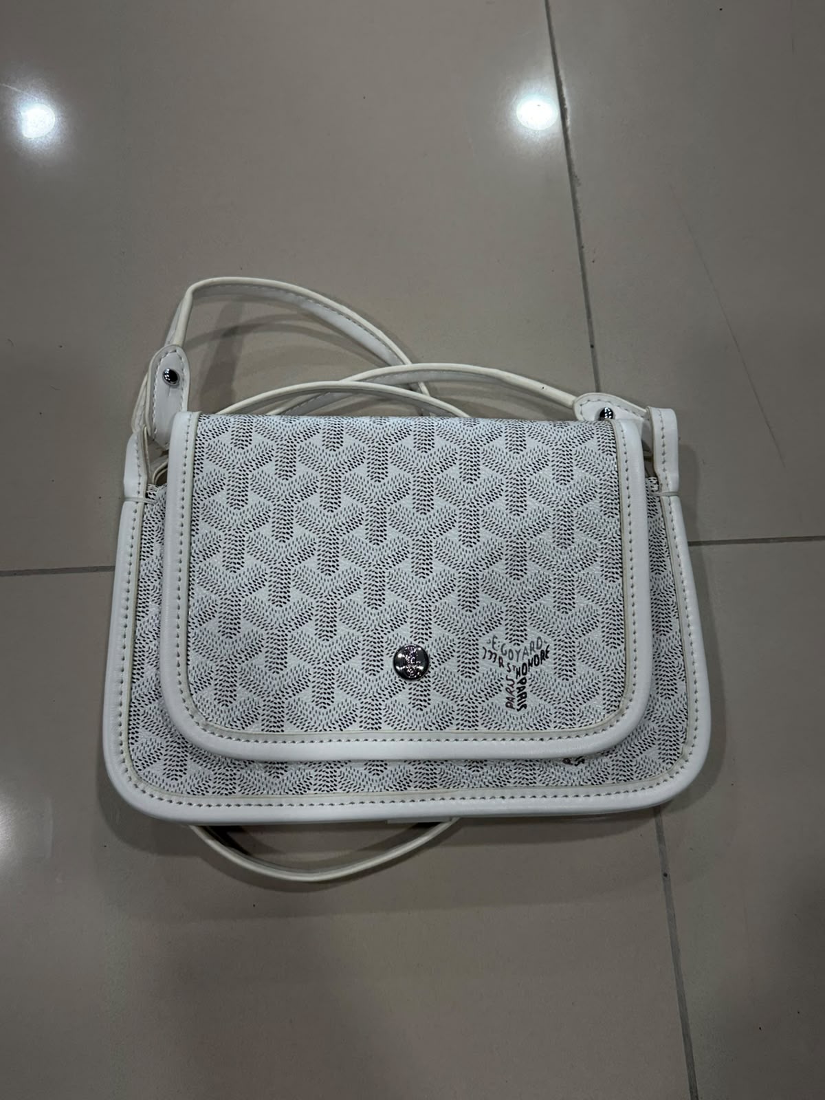 Goyard wallets white